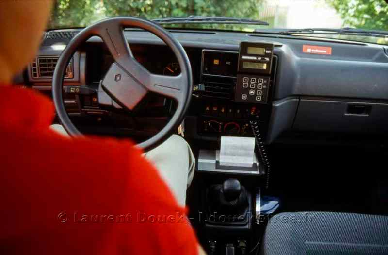 1990070011.jpg
